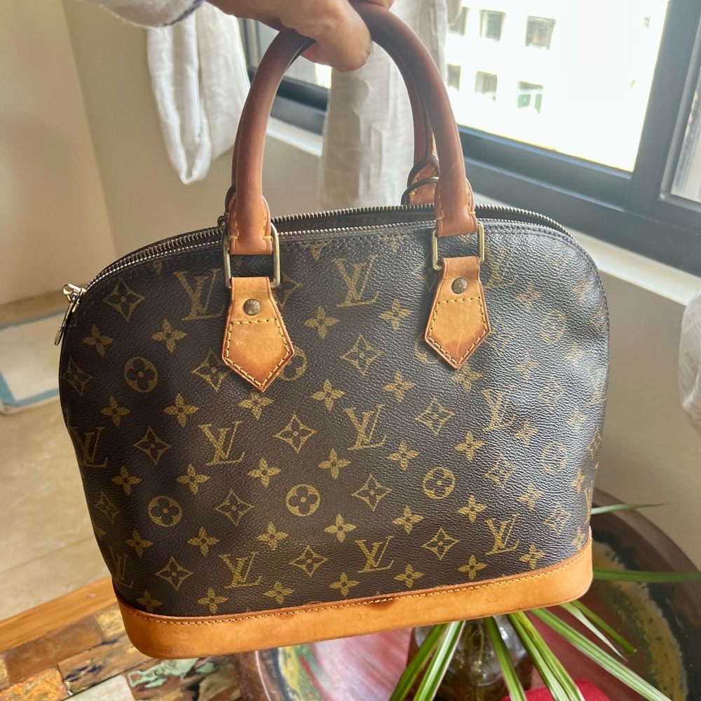 Louis Vuitton Alma PM Monogram Brown Handbag